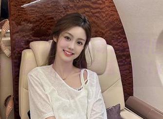 秀人网 – 限时免费！下载抖娘利世最新镂空写真，尽享视觉盛宴！.txt