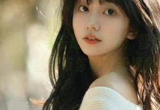 秀人网 – 艺术与性感的结合：智恩baby吊带美图壁纸带你领略新视角.txt