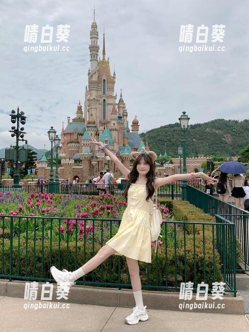 秀人网 - 旗袍之韵：李金金写真套图合集，带你领略东方女性的韵味.txt