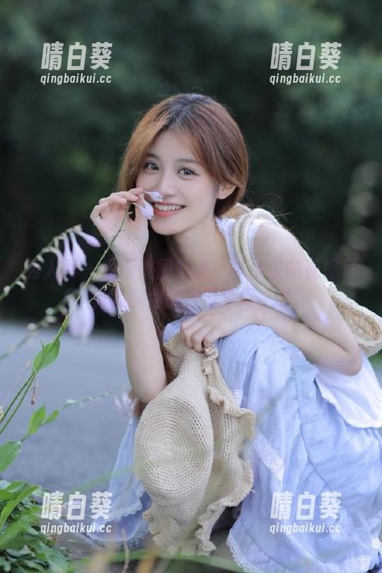 秀人网 - 最新美图盛典：李雅柔的花嫁写真唤醒你的浪漫梦幻.txt