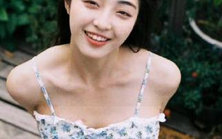 秀人网 – 灿宝写真套装解密：看原图如何诠释时尚与个性的完美结合！.txt