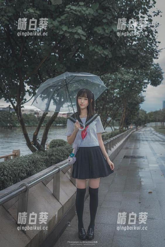 秀人网 - 狐小妖Baby温柔写实：品味她最新写真作品集原图中的无尽魅力.txt