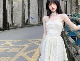 秀人网 – 全新更新！甜妮最新黑丝作品集，展现迷人身姿与风格！.txt