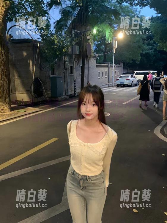 秀人网 - 追寻白琮瑗连体衣的时尚轨迹，网盘作品助你成就个人风格！.txt