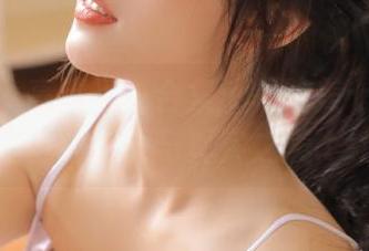 秀人网 – 高清写真合集：领略美七Mia裤里丝的华丽与真实之美.txt