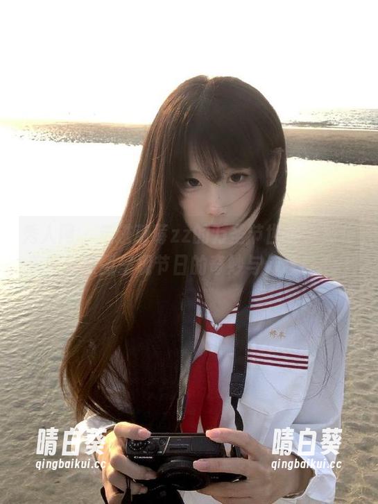 秀人网 - 走进草莓zz的万圣节世界，独特美照与原图呈现节日的奇妙与传奇！.txt