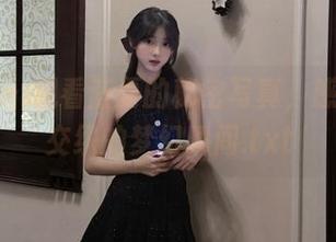 秀人网 – 观看蓝夏的秘密写真，感受光影交织的梦幻瞬间.txt