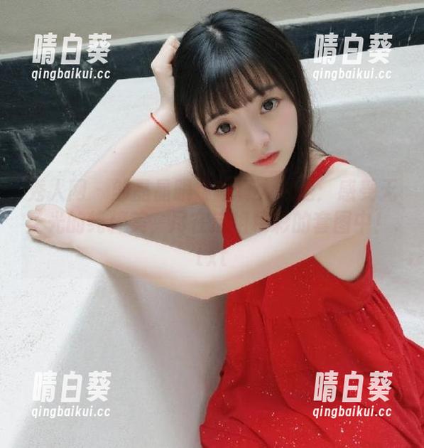 秀人网 - 邹晶晶眼镜写真大放送：感受无圣光的纯粹美，尽在这组精彩的套图中！.txt