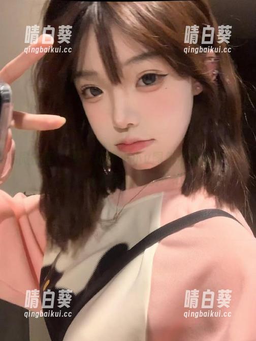 微密圈 - 看！纪念小小v图包中的猫女，竟然让人爱猫成痴！.txt