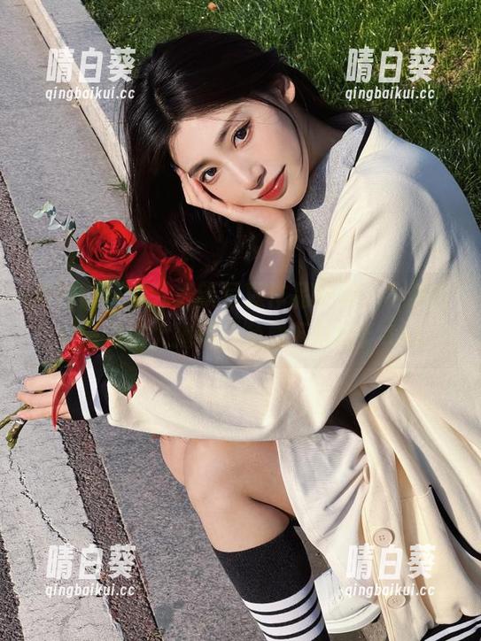 美媛馆 - 可儿最新写真作品图册，牛仔裤穿搭风格大揭秘，免费下载啦！.txt