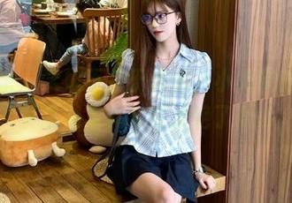 美媛馆 – 学姐不止于美丽，小尤奈的超搞笑高清写真实在太绝了.txt