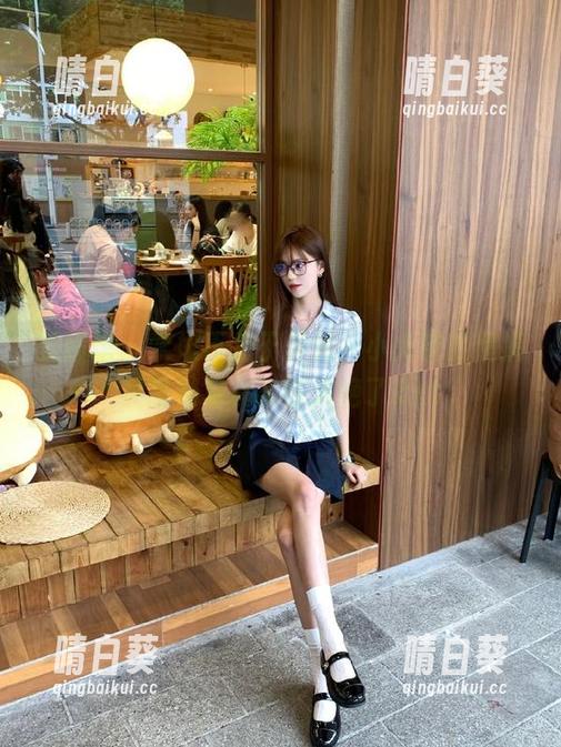 美媛馆 - 学姐不止于美丽，小尤奈的超搞笑高清写真实在太绝了.txt