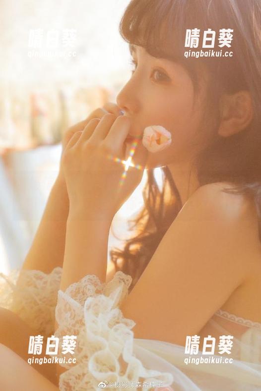 美媛馆 - 体验黄乐然棉袜写真带来的美感，合集下载让你一键拥有.txt
