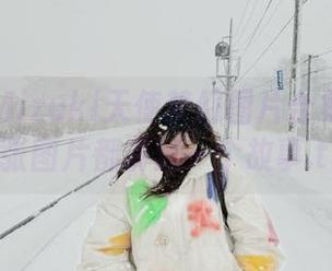 脱尾巴Mizuki天使梦幻图片合集：让每一张图片都讲述一个故事.txt