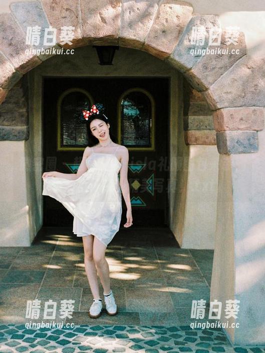 微密圈 - 超值艾拉·isla礼服图包来袭，快来免费获取精美写真！.txt