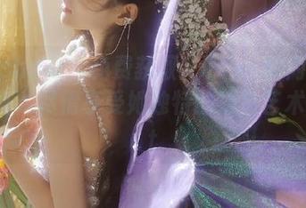 花漾show – 免费获取玥儿玥er的内衣私房写真，尽情享受她独特的摄影艺术！.txt