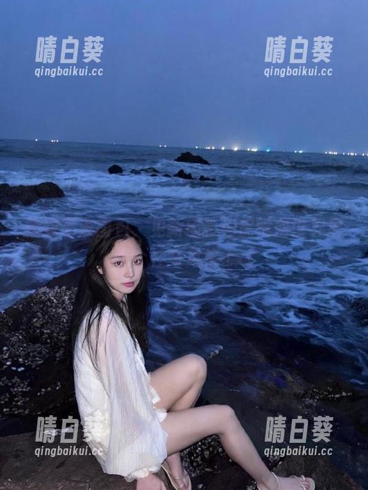 精致高清图包，见新摄影用皮靴向世界展示个性与风格.txt