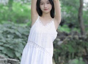 语画界 – 徐莉芝Booty万圣节私拍套图，展现女神气质与万圣节的完美结合.txt