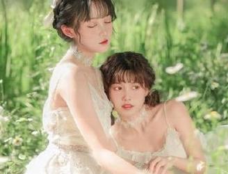 语画界 – 潘朵拉Laa全新更新作品：她的美腿如何颠覆传统审美，点亮每一个瞬间！.txt