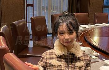 语画界 – 玥儿玥er的裤里丝写真集资源，尽显青春活力魅力.txt