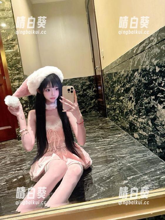 语画界 - 看！顾乔楠短裙写真，美图中的每一个细节都在诉说故事！.txt