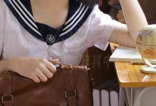 感受贝贝琪Becky的食蜂风情，独家写真集资源让你陶醉其中！.txt