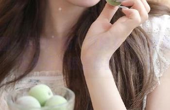 微密圈 – 福利不断！辣妈女神与女友图包带来无尽惊喜体验！.txt