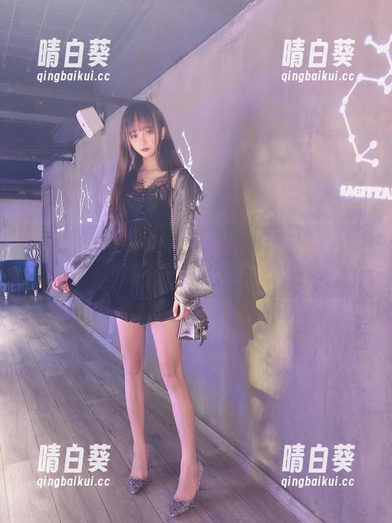 走进过期米线线的小白狼：图库资源带你领略不一样的视角.txt
