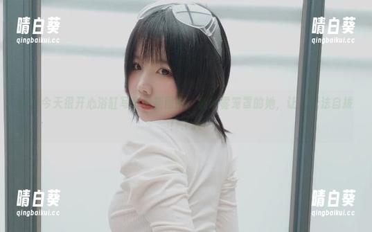 阿半今天很开心浴缸写真最新图册：被水雾笼罩的她，让人无法自拔！.txt