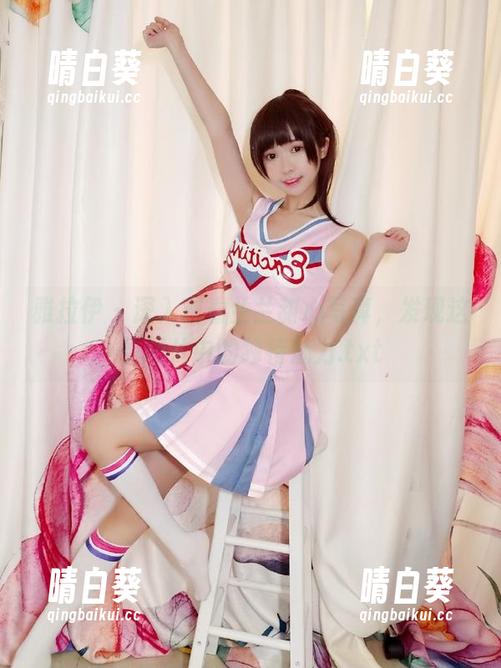 雅拉伊 - 深入观看兰兰甜心写真，发现这组图片中的独特魅力.txt
