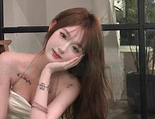 青豆客 – 婕西儿的高跟鞋专属套图更新，演绎现代女性的独特魅力.txt