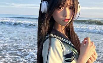 青豆客 – 施忆佳Kitty酱定制的美妙图片，探索隐藏在背后的剧情之旅.txt