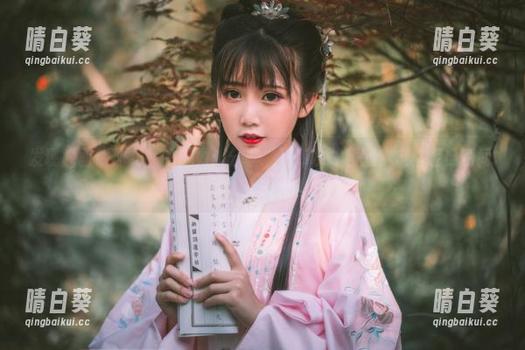发现“面饼仙儿”的魅力：分享“死库水”原图，定格经典瞬间.txt