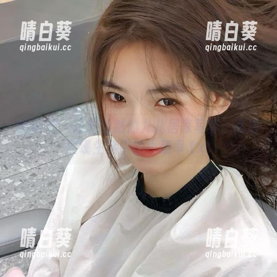 魅妍社 - 轻松自然的九儿居家写真：高清展现生活中的小确幸.txt