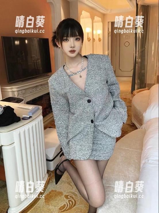 微密圈 - 鹿瑶高跟鞋写真图集，诠释每一个女性的力量与美丽.txt