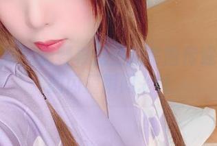 油亮之美：鹿野希无圣光美图传递生命中的闪耀瞬间.txt