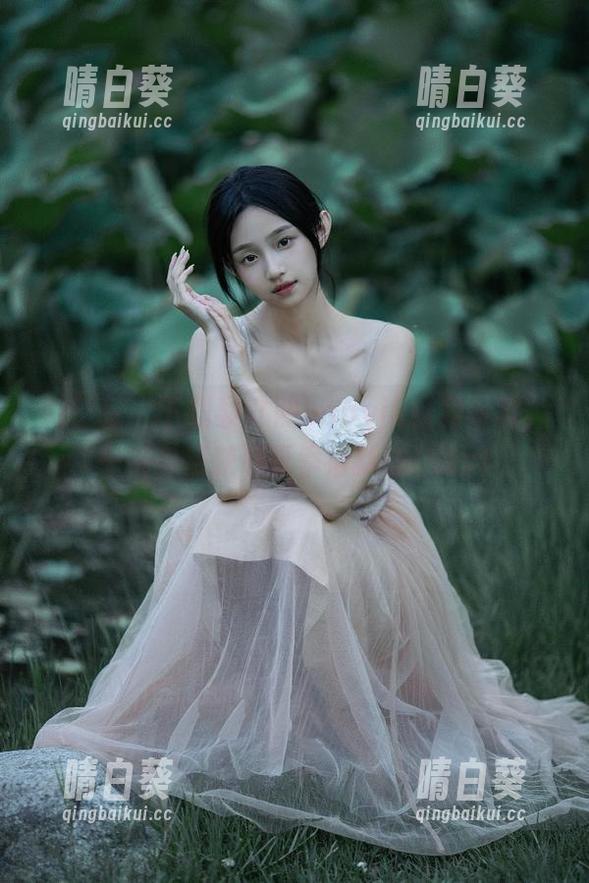 微密圈 - 下载黎允熙babyjk红裙写真，一键免费获取夏季清新感！.txt